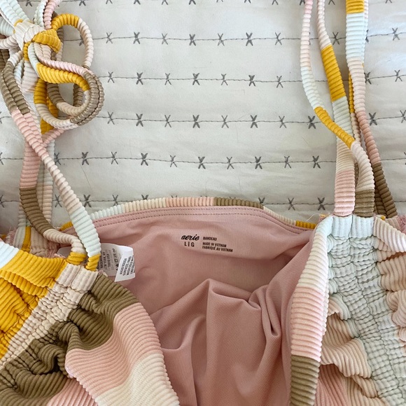 Aerie swim - Picture 8 of 8